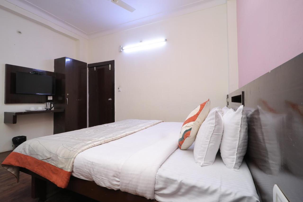 Hotel Vivek Continental Gwalior Εξωτερικό φωτογραφία