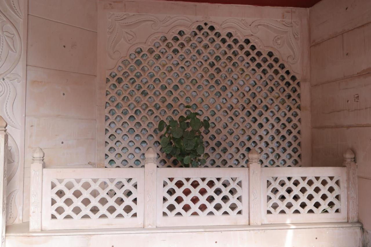 Hotel Vivek Continental Gwalior Εξωτερικό φωτογραφία