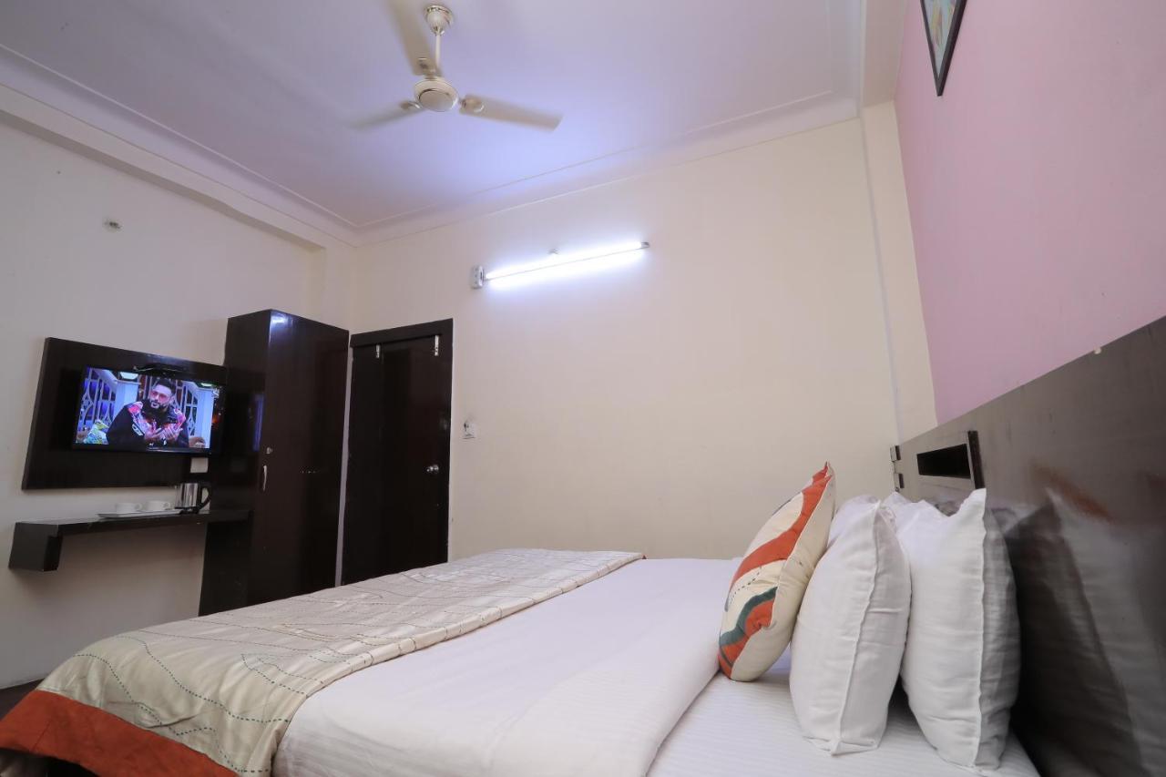 Hotel Vivek Continental Gwalior Εξωτερικό φωτογραφία