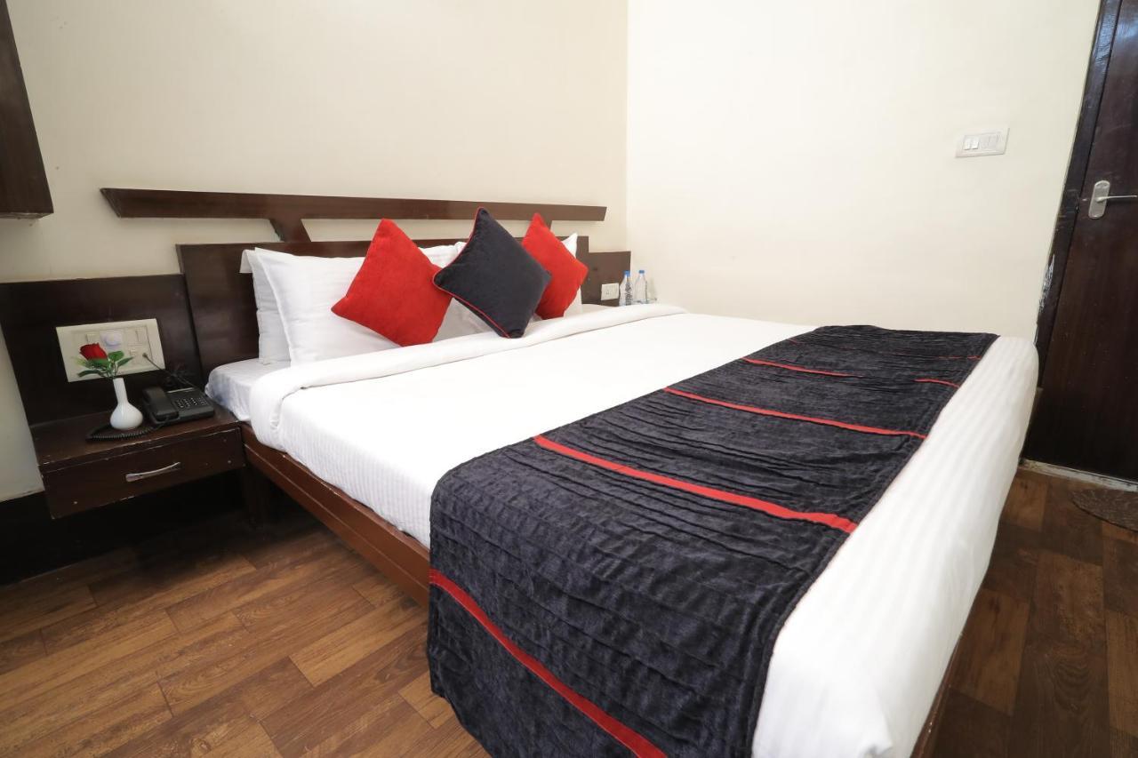 Hotel Vivek Continental Gwalior Εξωτερικό φωτογραφία