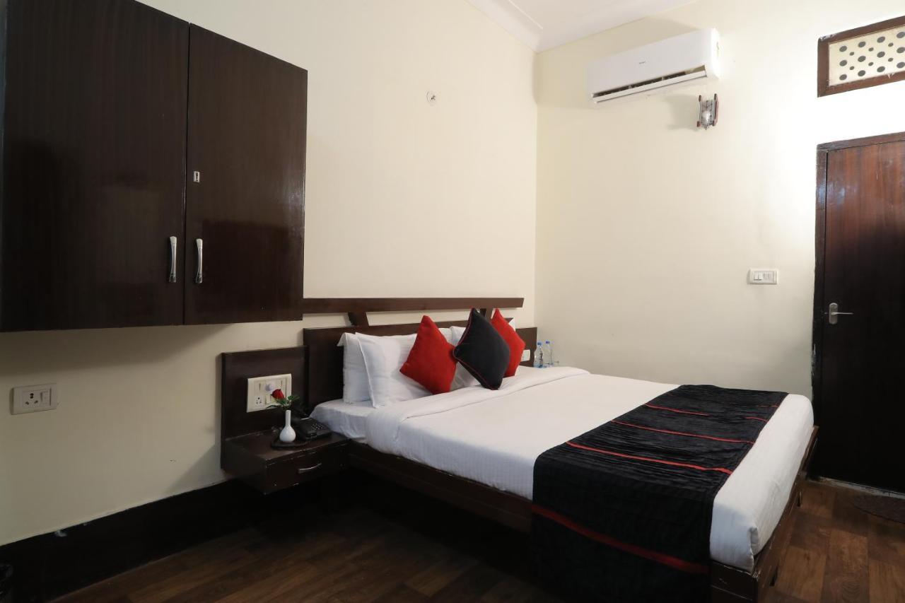 Hotel Vivek Continental Gwalior Εξωτερικό φωτογραφία