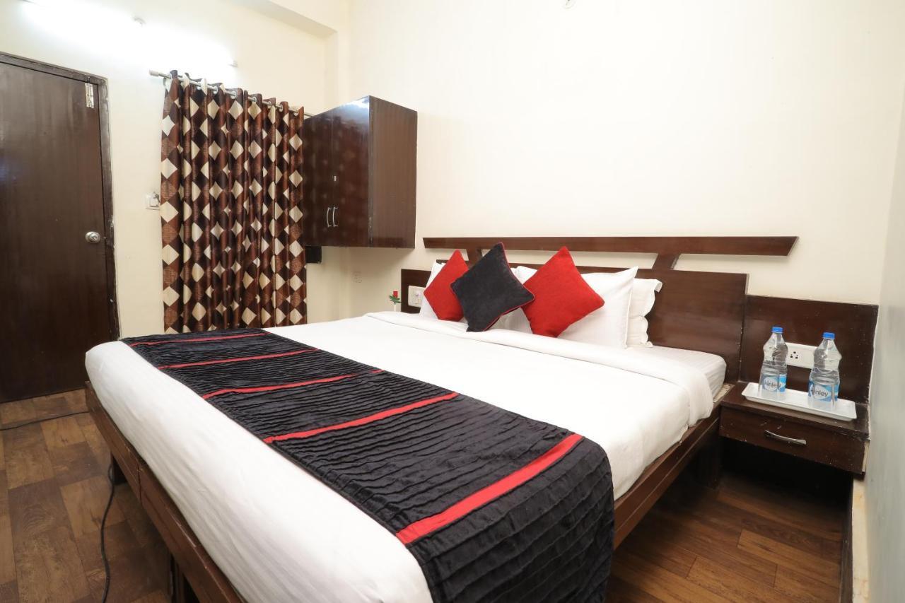 Hotel Vivek Continental Gwalior Εξωτερικό φωτογραφία