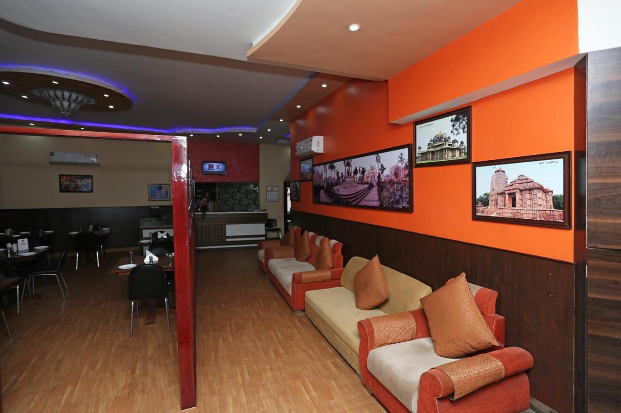 Hotel Vivek Continental Gwalior Εξωτερικό φωτογραφία